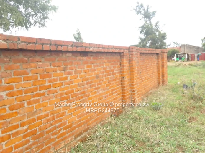 Walled 6-Bed Shell on 2.03ha — Main Road Frontage
