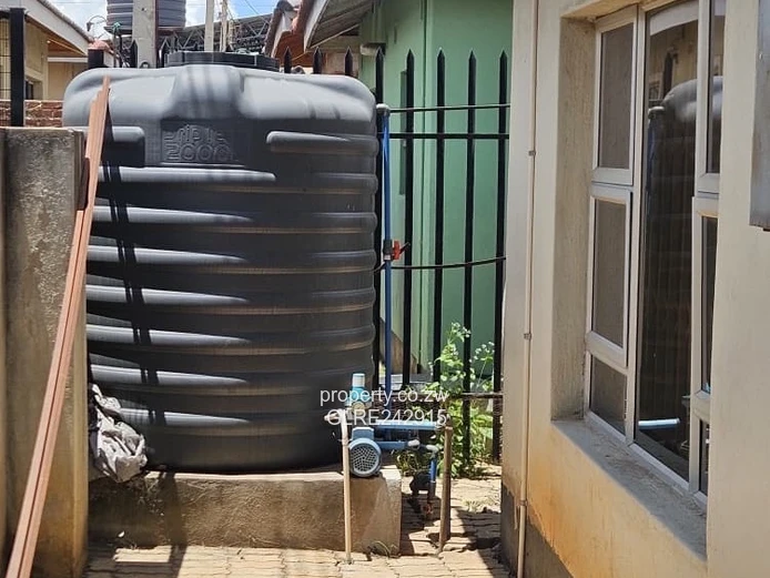 Secure 4-Bed Home in Aspindale Park - Borehole