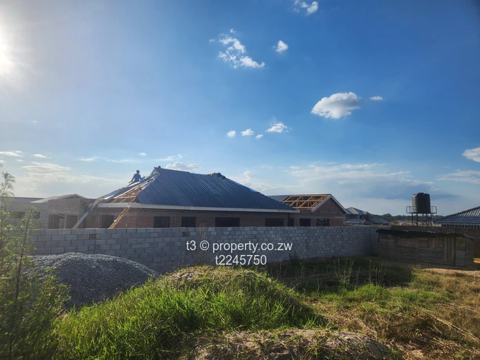 Spacious Erasmus Park Residential Stand (Sole Mandate)