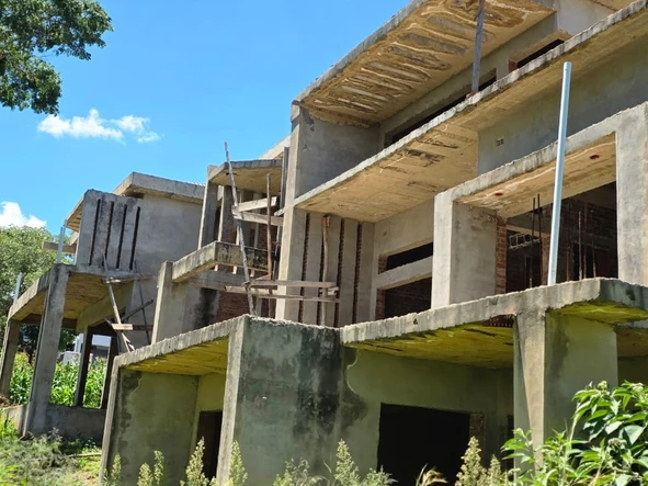 7 Bedroom House