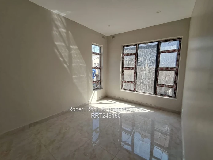 Brand new 4 bed family cluster