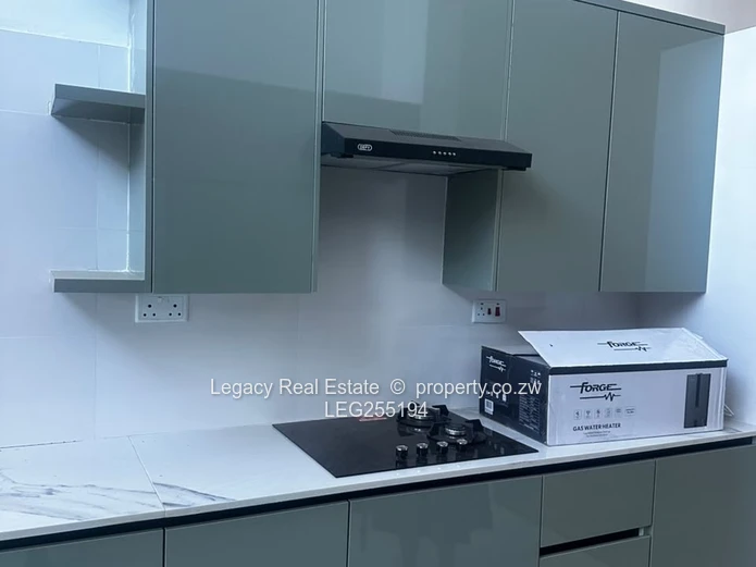Mount Pleasant 3-Bed Townhouse with Double-Height Kitchen