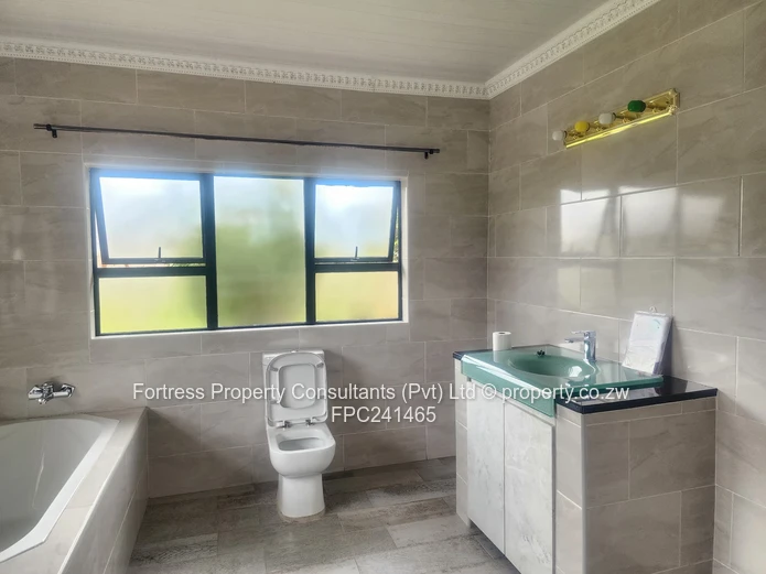 Upmarket Real Estate - Ruwa