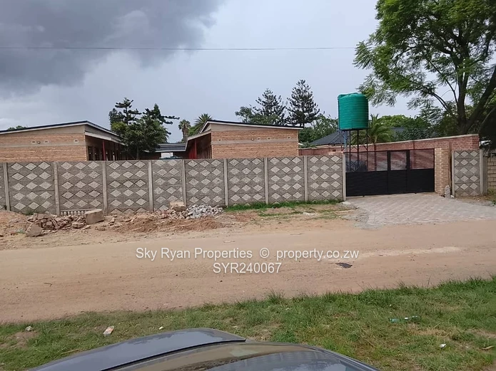 Queensdale Business Complex To Let