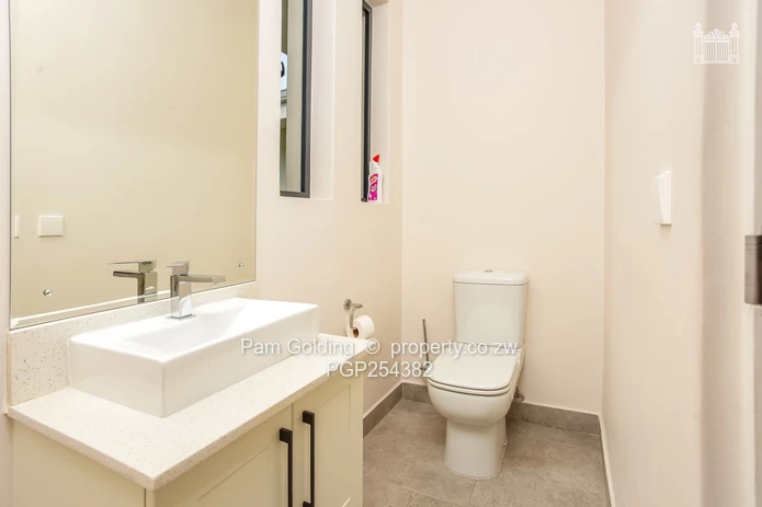 3 Bed 3 Bath Townhouse