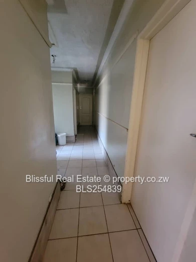 4 bedroom house for sale in Marimba 