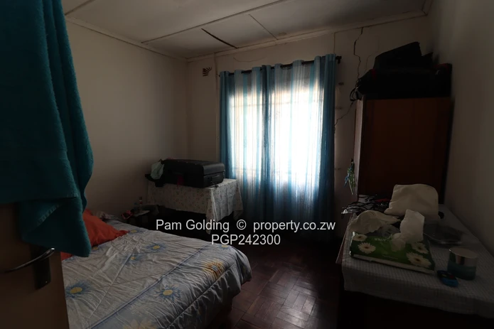 Prospect Park – Prime Land with 3-Bedroom Home (Sole Mandate)