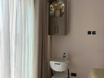 Flat & Apartment
