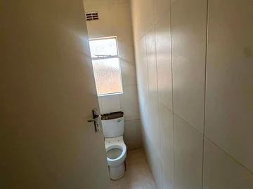 6 Bedroom House