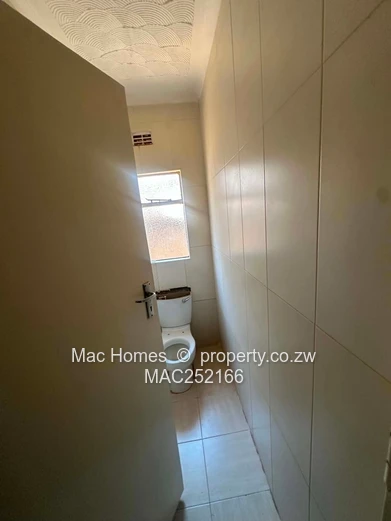 Hatcliffe: Modern 6-Bed, 3-Bath Home with Borehole (Sole Mandate)