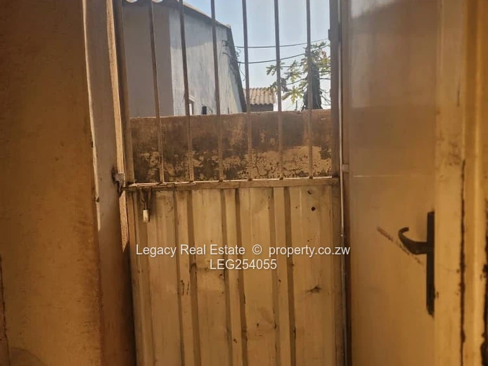 3-Bed Fixer on Main Road, Kuwadzana - Walled Yard (Sole Mandate)