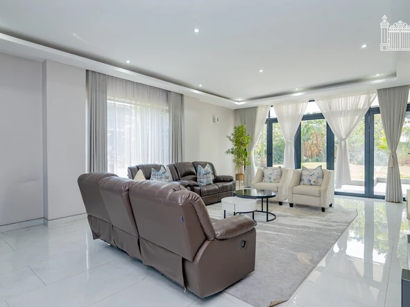 6 Bedroom House