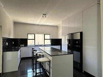 4 Bedroom Townhouse Complex