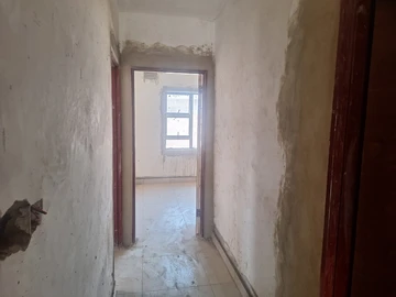 4 Bedroom Garden Flat