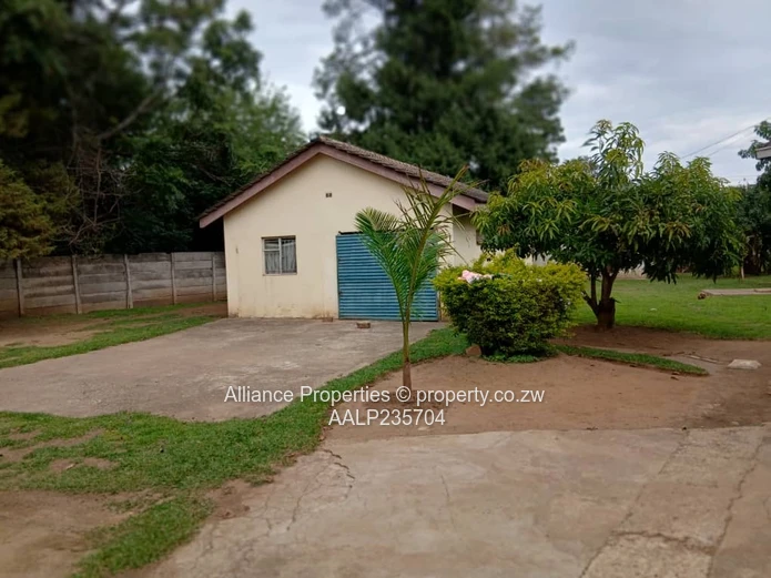 Development Potential: Executive 5-Bed Double Storey on 4200sqm in  Old Marlborough (Deed)