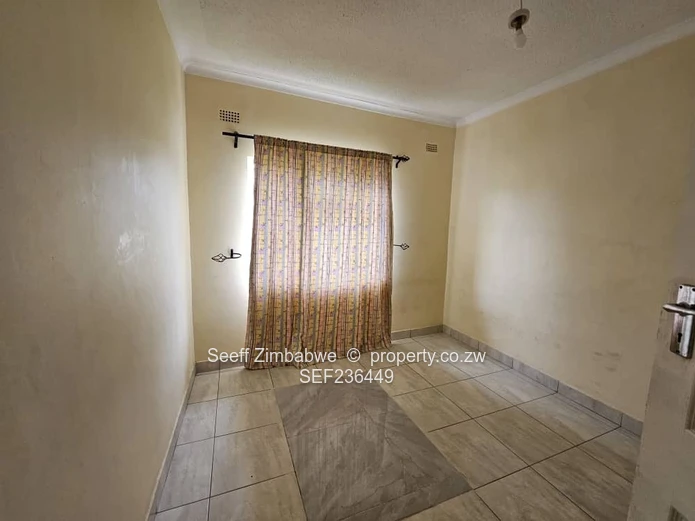 Exclusive 5-Bedroom Residence With Premium Amenities In Monavale 