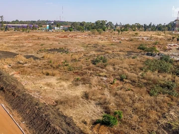 Commercial & Industrial Land