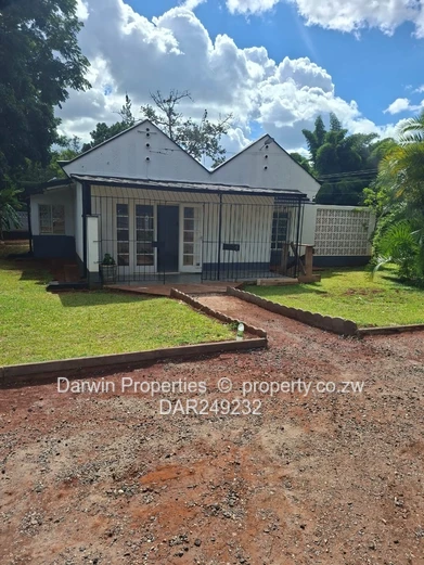 Two Bedroomed Cottage With Spacious Private Garden