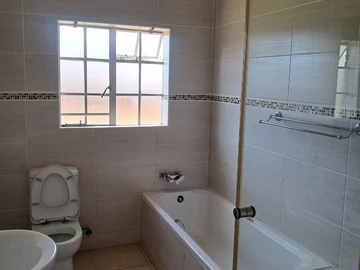 3 Bedroom Garden Flat