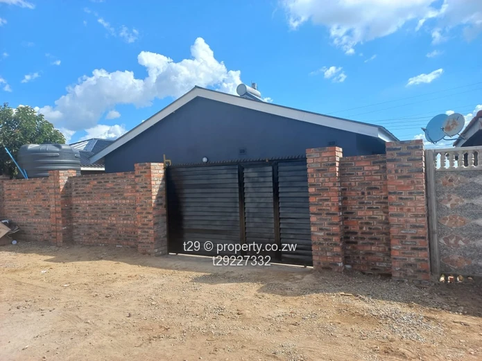 Budiriro 4 Cabs house for sale