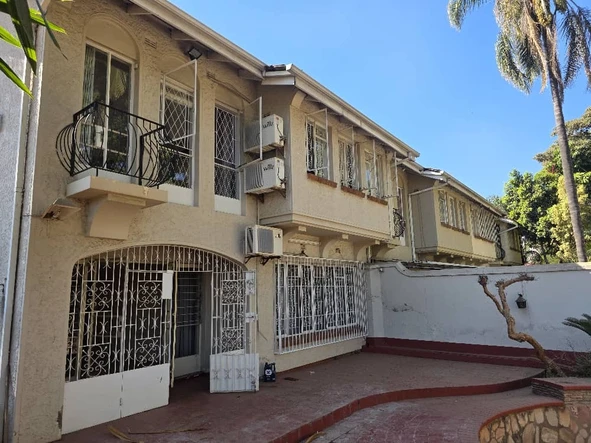 Modern 3-Bedroom Furnished Duplex Flat for Rent – Avenues
