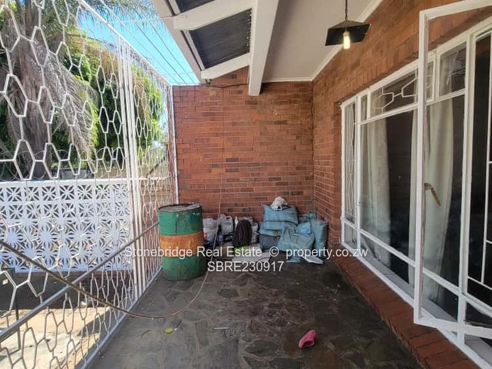 3 Bedroom semi- detached house in Paddonhurst for sale