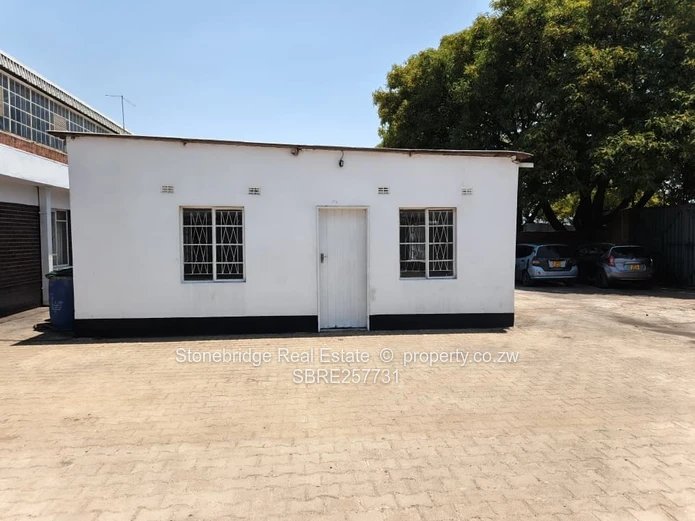 Commercial Space in Belmont To Rent
