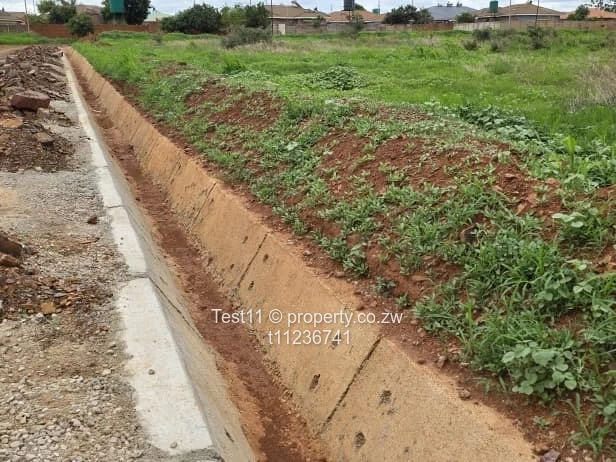 A good piece of land in a mordenly built up and upcoming suburb in Glaudina.