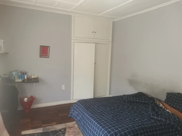 2 Bedroom Flat & Apartment