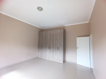 3 Bedroom Garden Flat