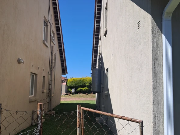 14 Unit Townhouse Complex
