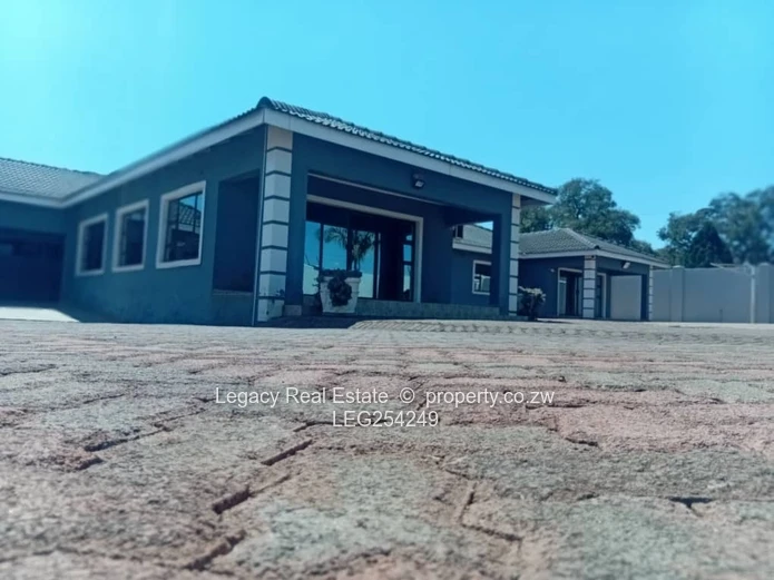 5-Bed Shawasha Hills Home — Modern Kitchen & Borehole