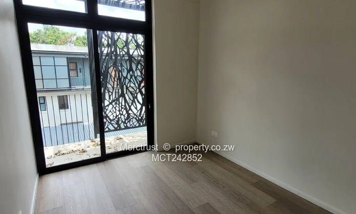 Stunning executive apartment (Sole Mandate)