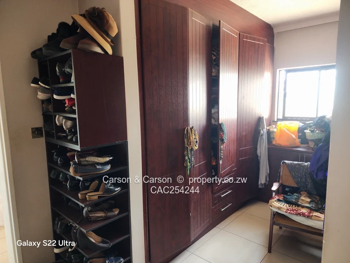 Belvedere  - 5 Bed, Spacious Lawn & Borehole