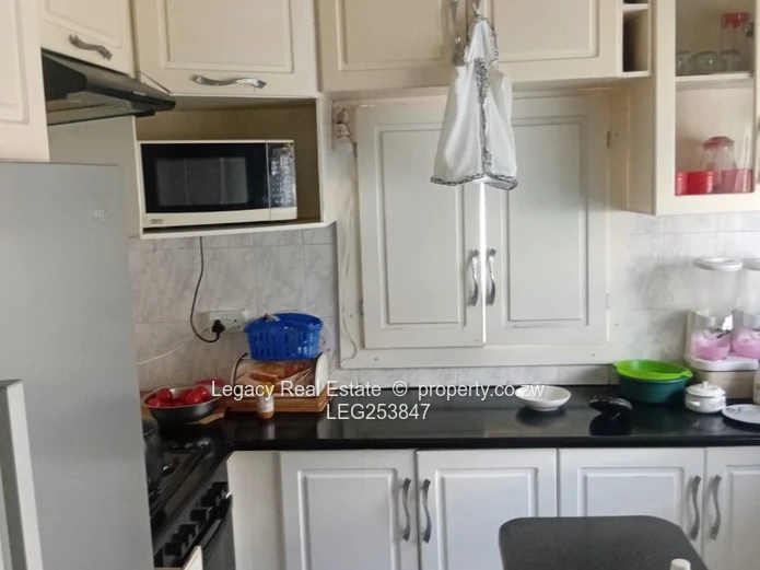 Granary Park 4-Bed Home with Borehole & Modern Kitchen