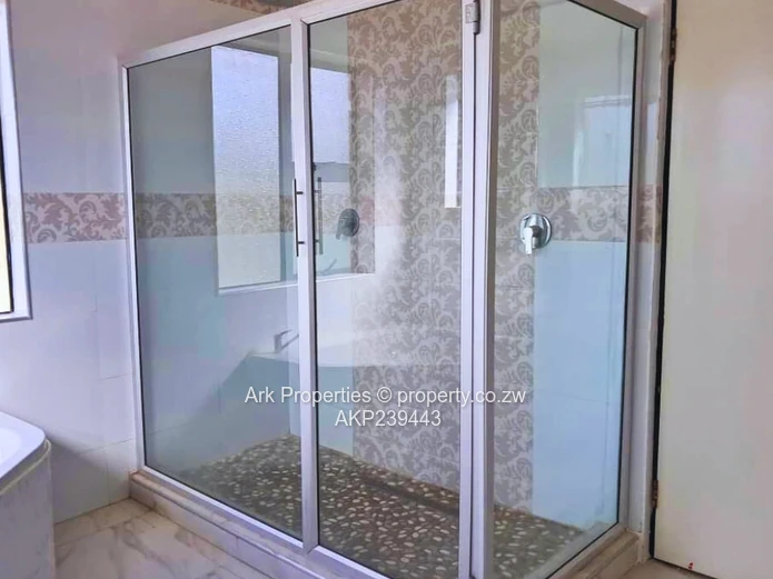 Cluster House For Rent In Newlands