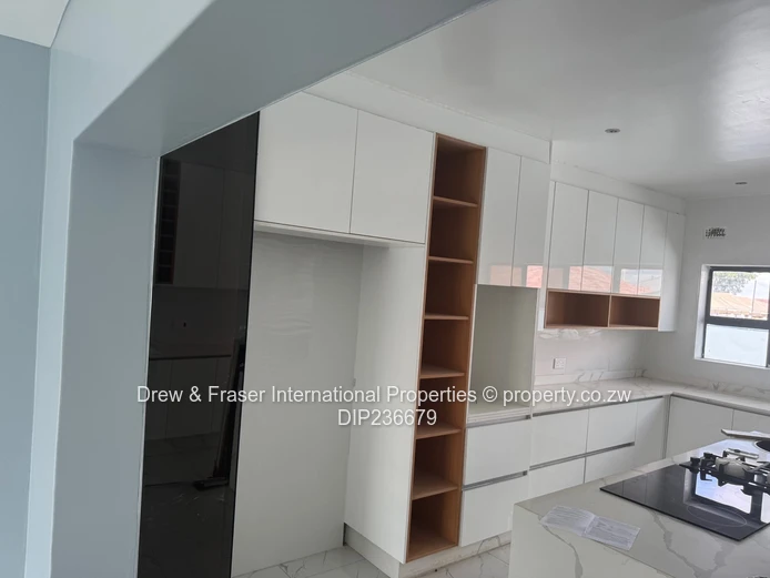 Mabvazuva house available for rent $800 (Sole Mandate)