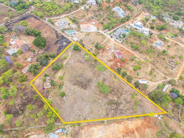 Stands & Residential Land