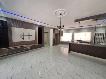 3 Bedroom Garden Flat