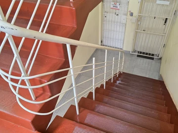 2 Bedroom Flat & Apartment