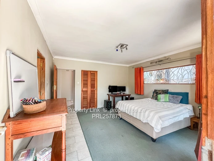Prime Location Home - 2 Boreholes, 2 Pools & 2-Bed Cottage!