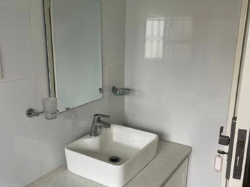 3 Bedroom Garden Flat