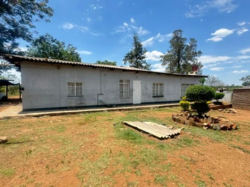 Farm & Agricultural Land