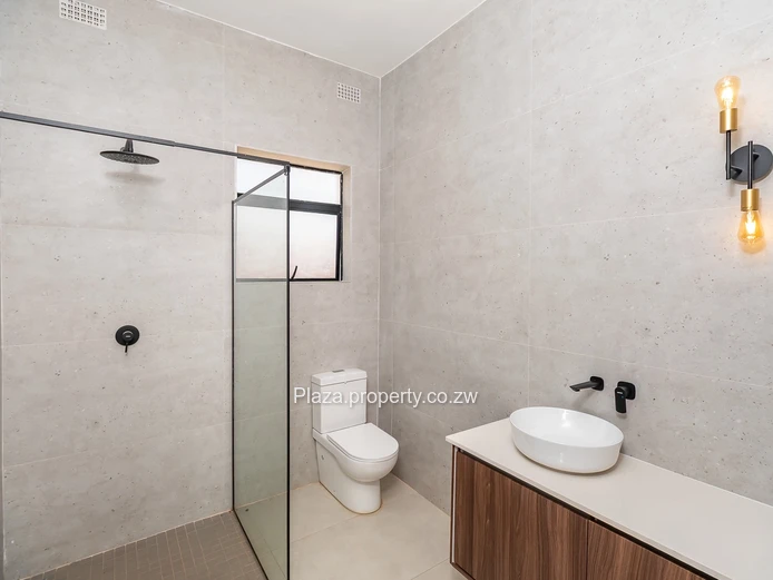 A Private Sanctuary of Modern Elegance