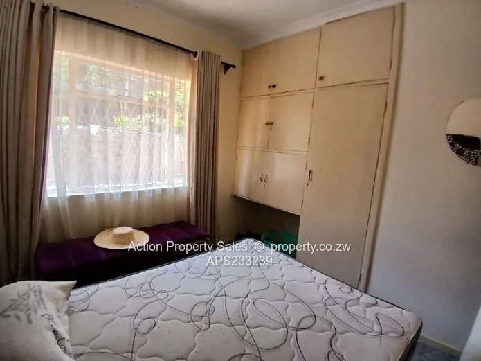 Family Home In Greystone Park! 