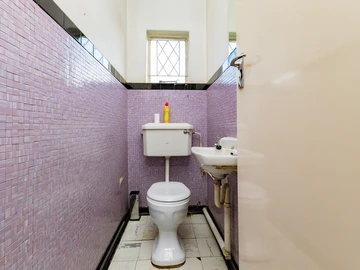 3 Bedroom Flat & Apartment