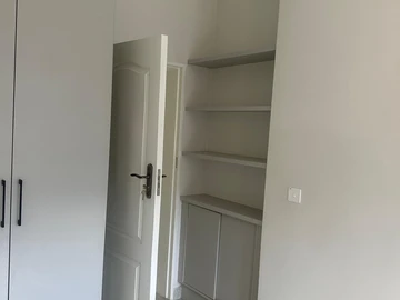 2 Bedroom Flat & Apartment
