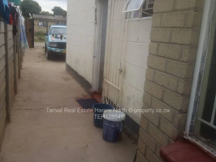 Renovated and extended five roomed core house in Mabvuku very near the shops. Great rental income. 