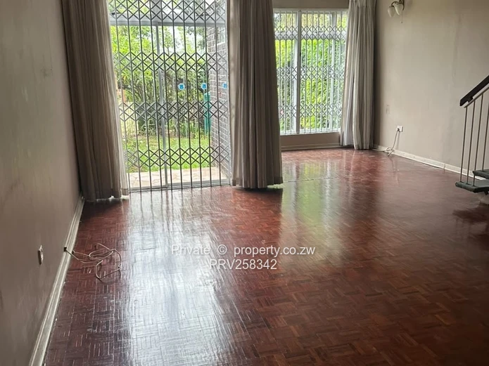 Kensington 2-Bed Flat 40m2 — Borehole & Secure Garden