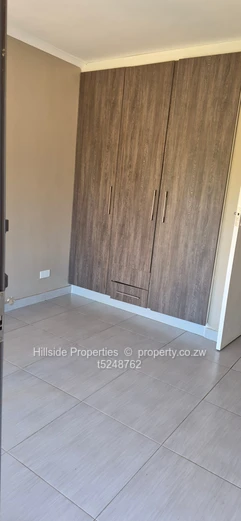 4 bed apartment in the heart of Vinona borrowdale  (Sole Mandate)